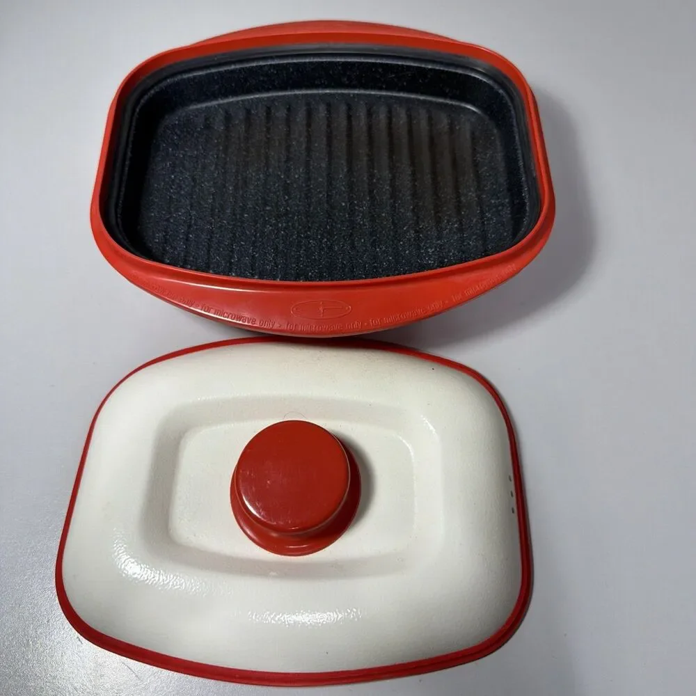 Range Mate Microwave Grill Pan Nonstick Cooker Tray w Lid Red Vintage